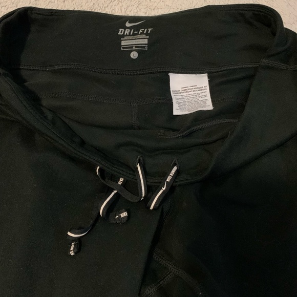 Women’s Nike Dri-Fit Black - Picture 5 of 11